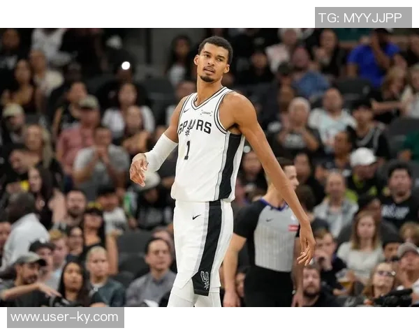 马刺未能充分挖掘文班潜力主帅战术安排遭质疑与不满